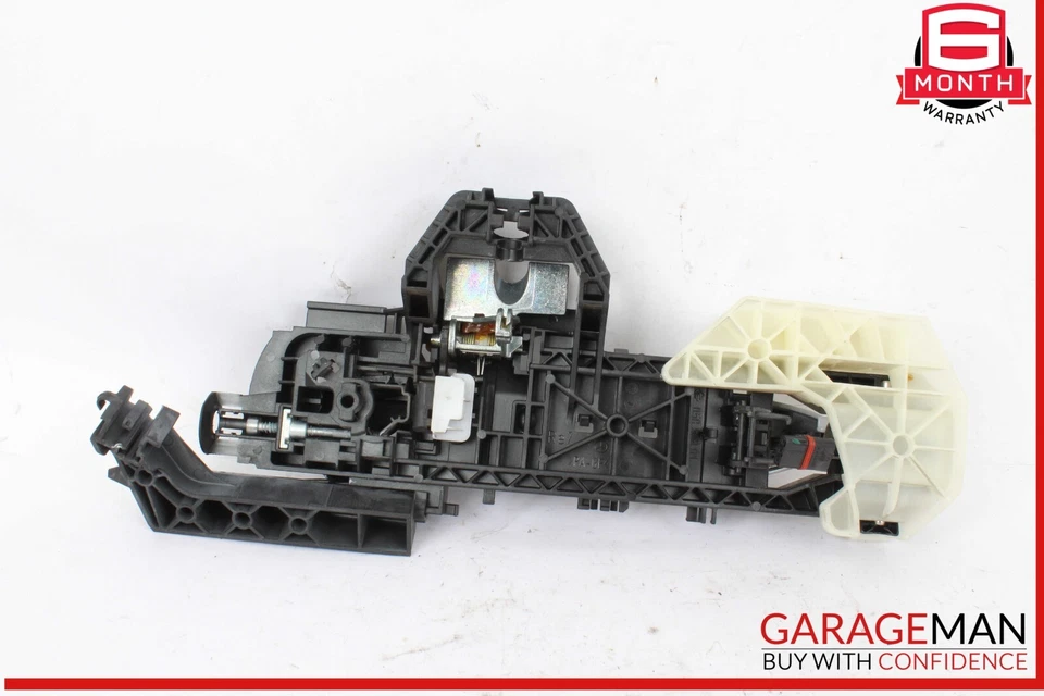 14-19 Mercedes W117 CLA250 Rear Right Side Exterior Door Handle Keyless Go OEM - Image 4 of 4