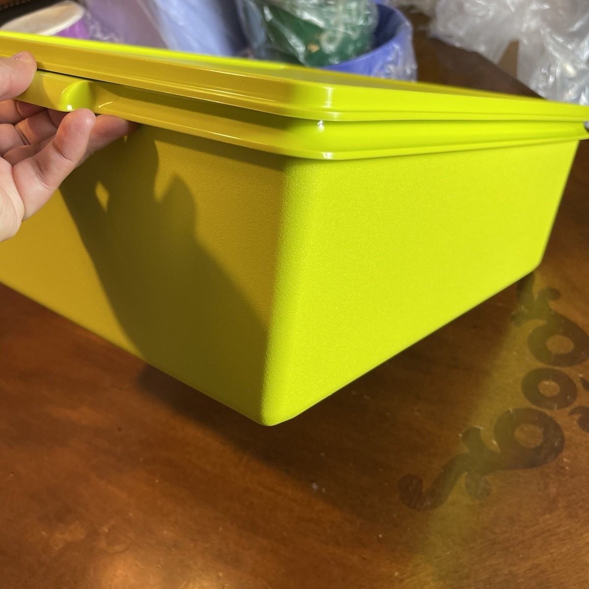 Tupperware Kimono Keeper 20 Quart Mega Storage Box Organize