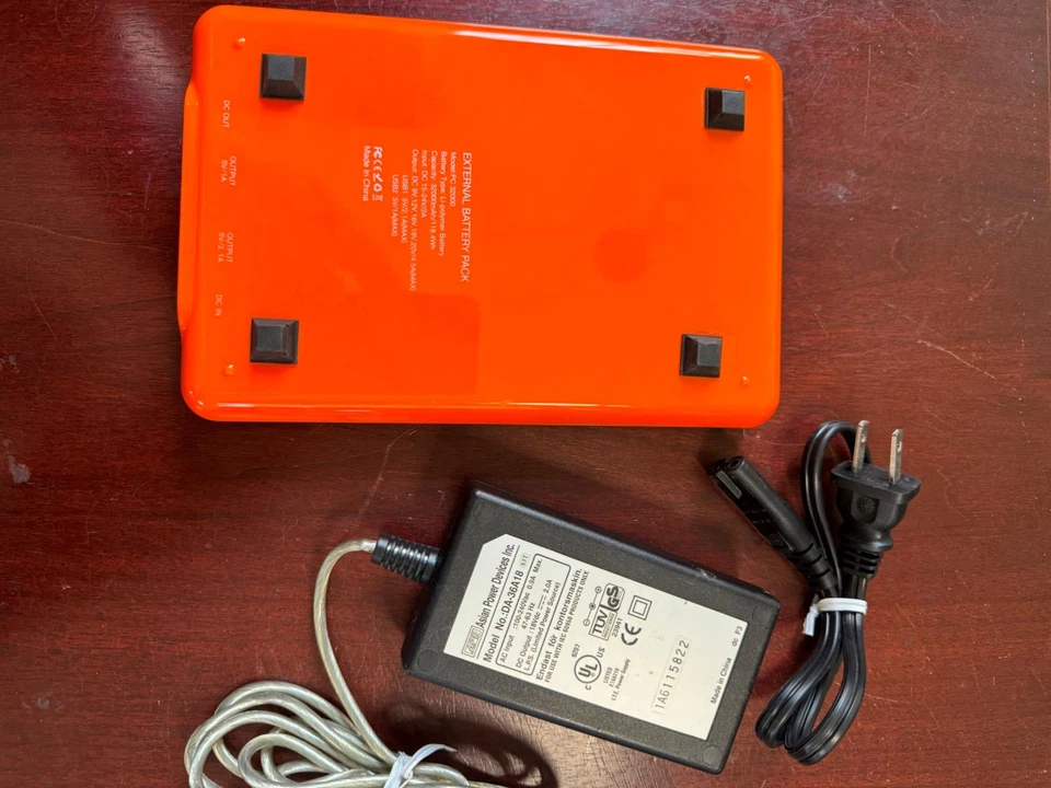 Intocircuit Power Monster 32000mAh Portable Charger Power Bank with 3-Ports - Image 2 of 4