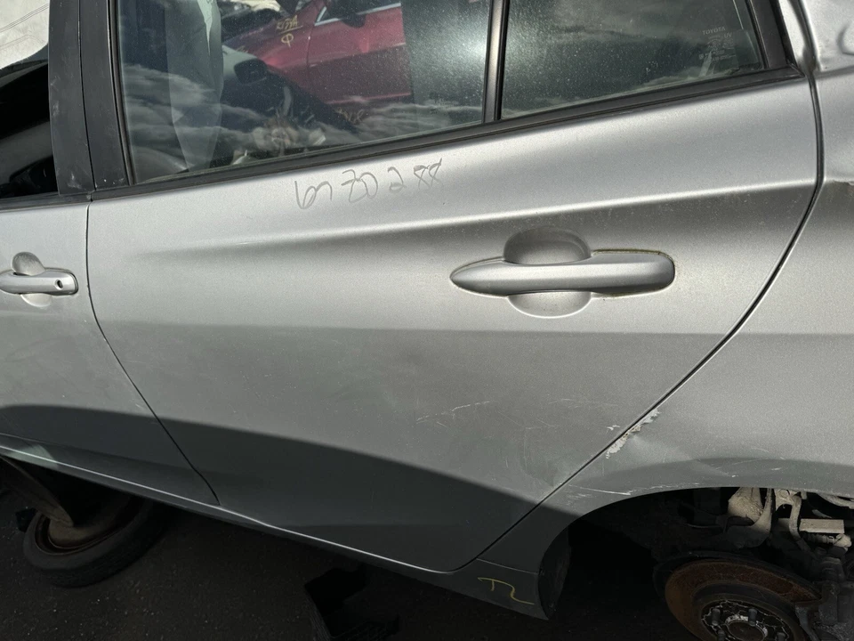 Porta traseira esquerda traseira traseira traseira Toyota Prius 2017 traseira lateral - Imagem 2 de 2