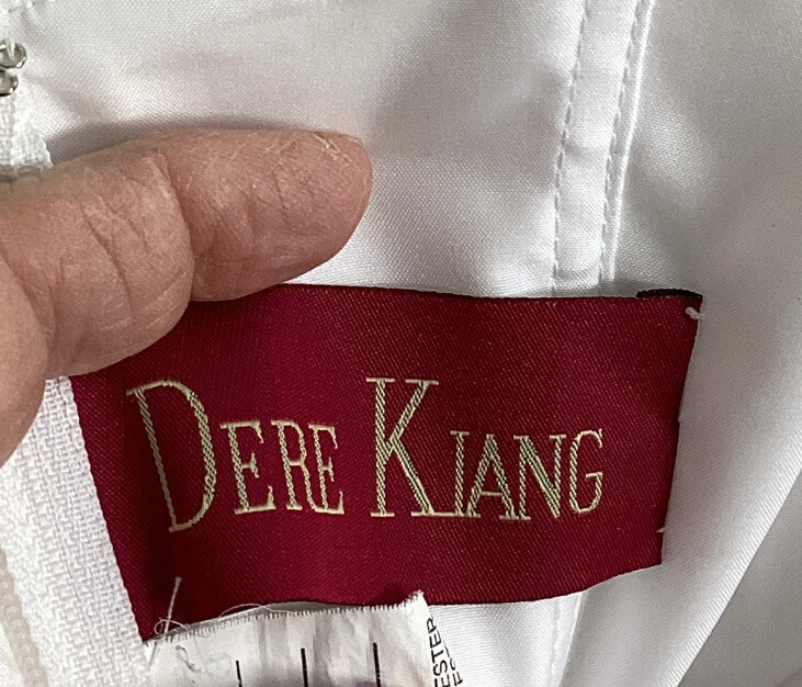 Vestido de noiva Dare Kiang com saia destacável tamanho 6 1T265 - Imagem 3 de 4