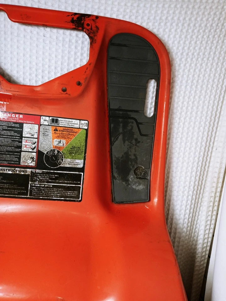 Guardabarros Husqvarna YTH21K46 532441206 con portavasos  Foto 4 de 4