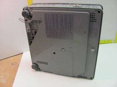 MITSUBISHI プロジェクター AC 100-240V Mitsubishi SL4U AC 100-240V LCD Projector Includes Bag and Mount