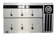 Native Instruments Rig Kontrol 2 USB Guitar Rig Foot Controller Silver