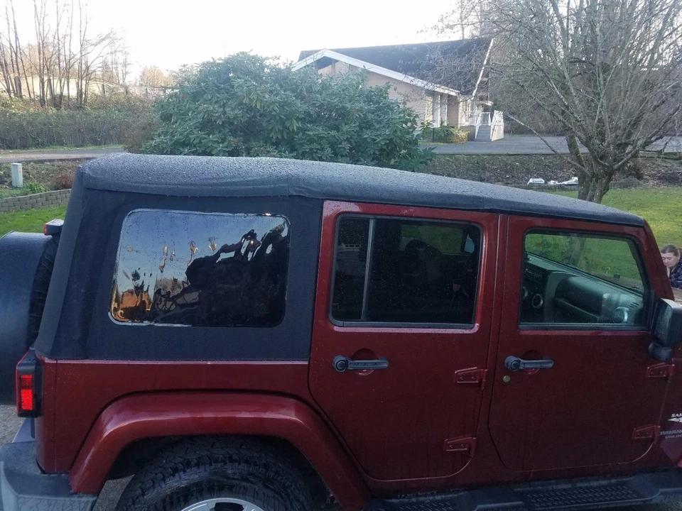 Smittybilt 9080235 OEM Replacement Soft Top for 2007-2009 Jeep Wrangler JK 4 Dr - Imagem 4 de 4