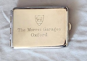 The Morris Garages Oxford - 1920's Vesta silver plate match case