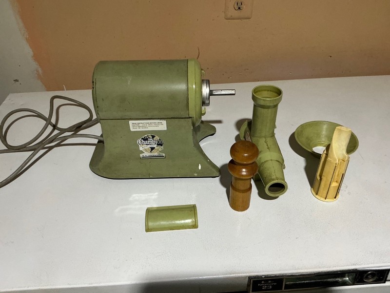 Champion Juice Extractor with  Heavy Duty Motor