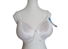 Playtex Love My Curves Lift Smooth White Bra Comfortable Straps NWT 40DD