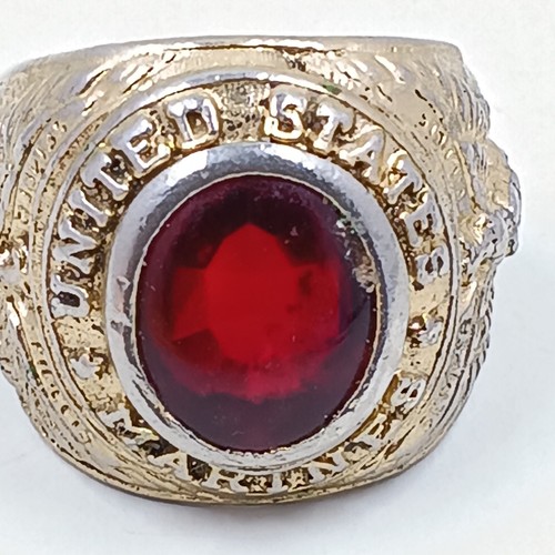 United States Marines Military Ring Red Glass Stone Vintage USMC