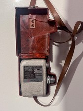 Revere 8 Model B-51 Magazine Cine Camera with Case  Strap   Heavy Vinta