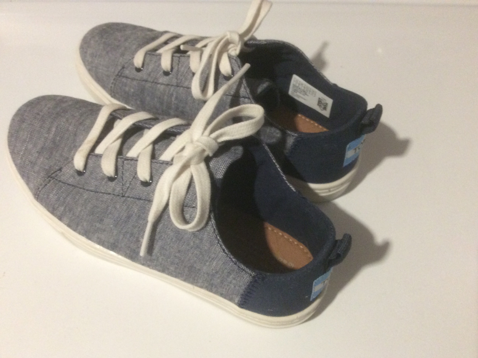 Toms Tennis Shoes Denim Blue Size 2 Preowned eBay