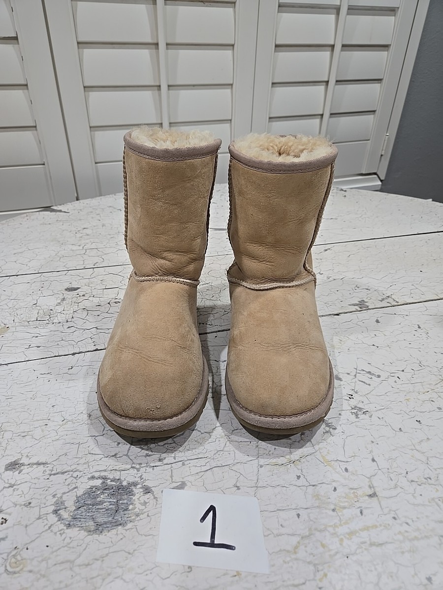 Ugg Boot 5825 Beige Sude Short Womens Size 5 | eBay