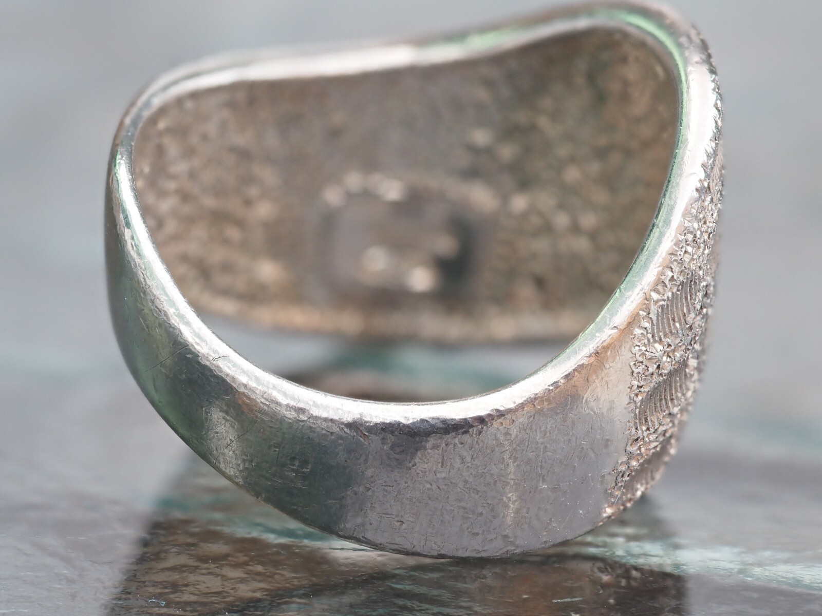 Photo 2 of Sterling Silver Textured Wave Ring italy 225AR Size O (R27)