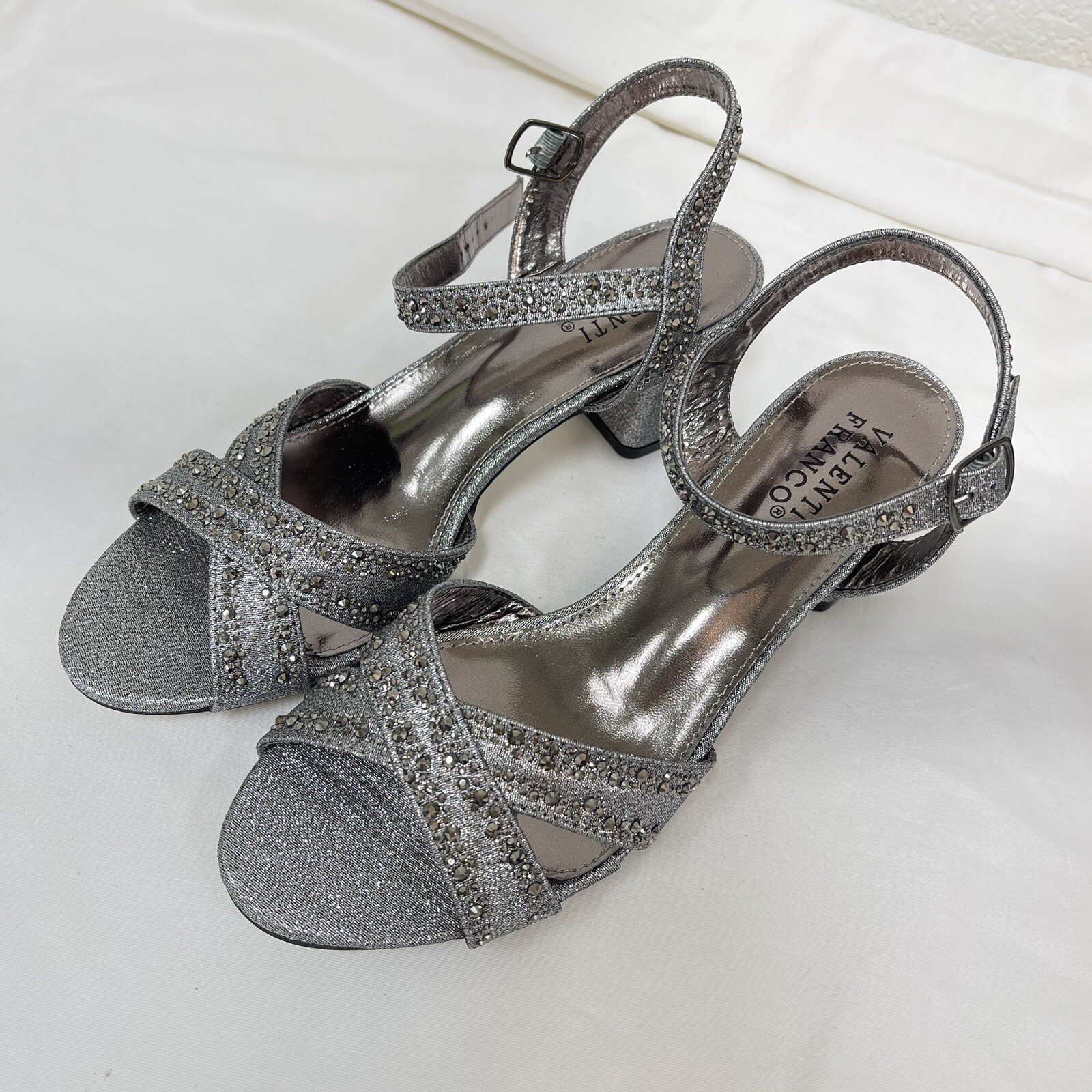 Valenti Franco Women's Leona 6 Pewter Size 9 Sandals Shoes image 3