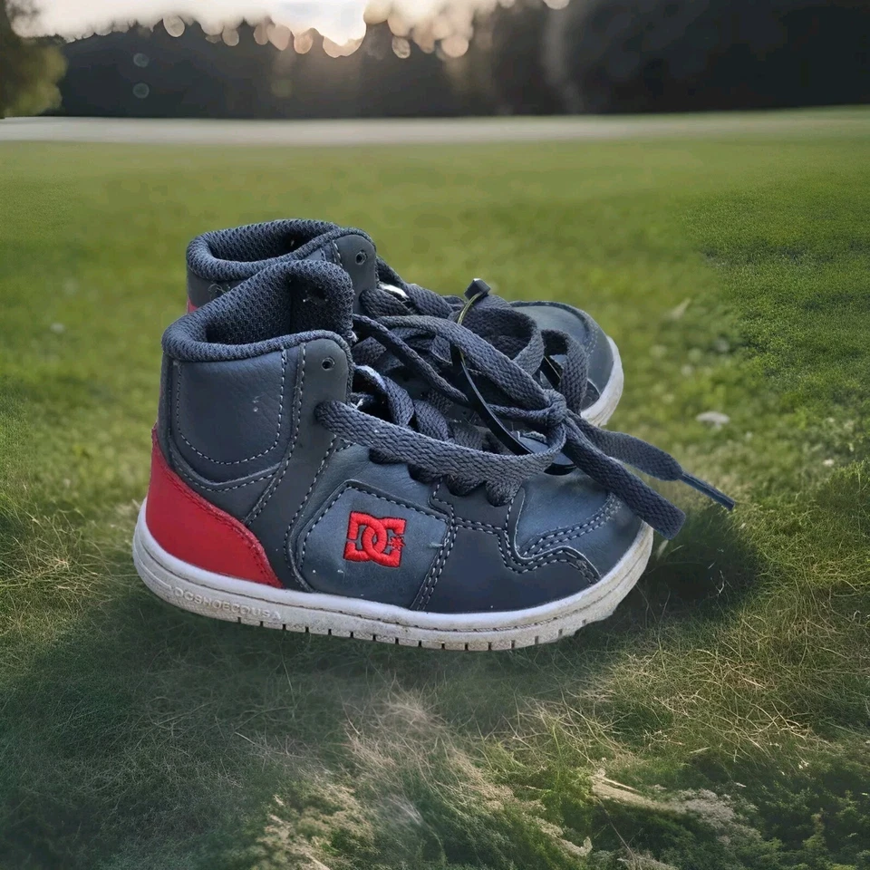 Zapatos de bebé DC talla 5 de Estados Unidos Foto 2 de 4