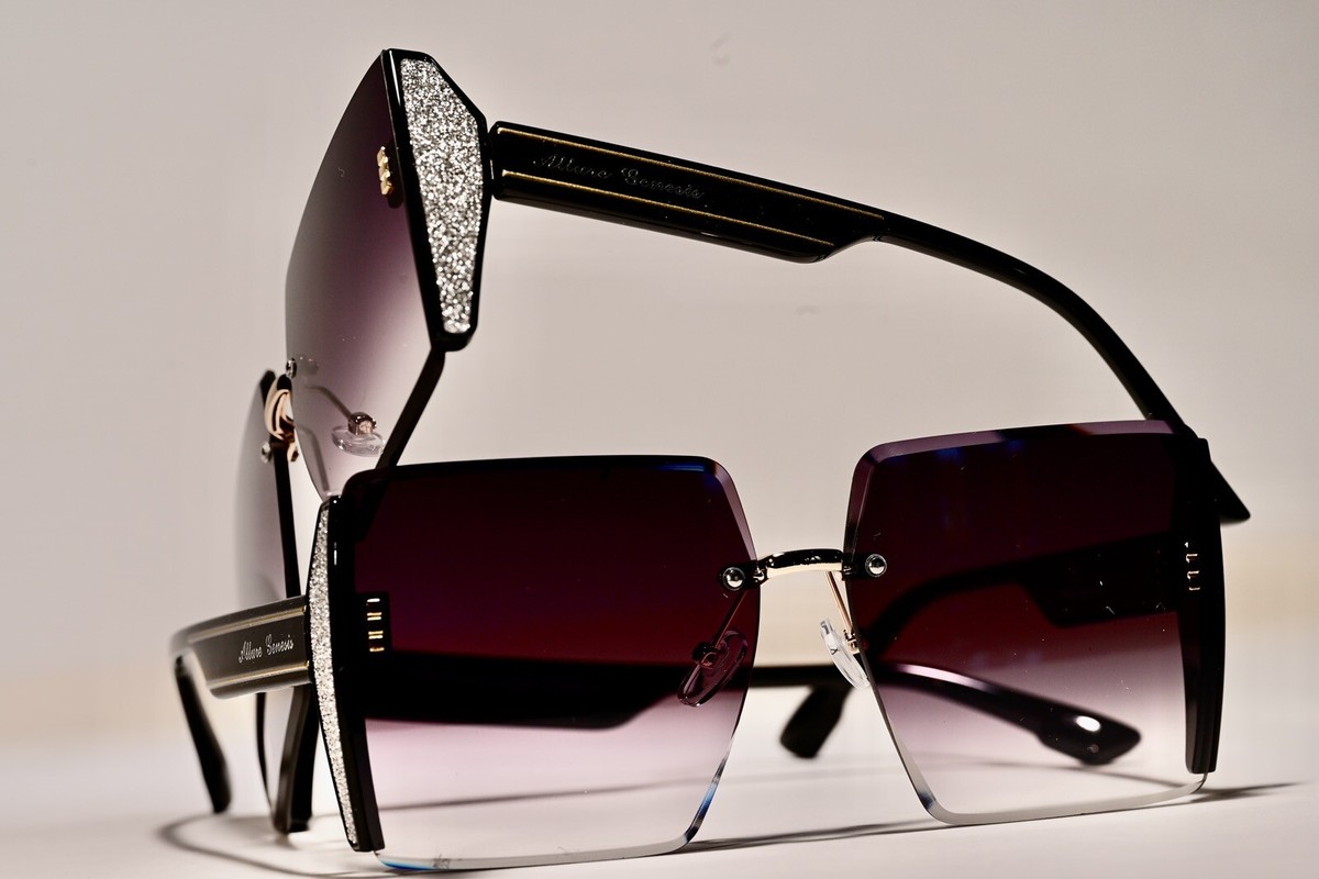Allure Genesis Oversized Black Sunglasses NWOT Allure Genesis Women Sunglasses Excellent F5028ag￼#1 Looker  main image 2