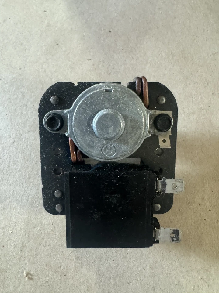 45: Nuevo motor de ventilador evaporador Whirlpool 482468 OEM Foto 3 de 4