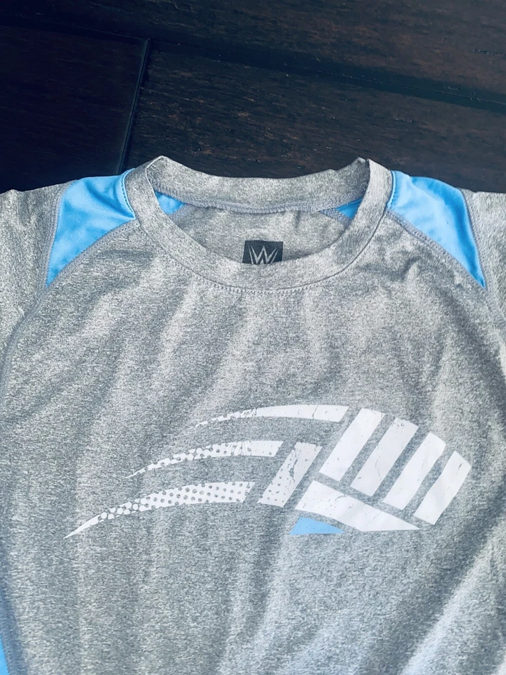 X2 Lote WWE Auténtico Gimnasio Apretado Músculo Camiseta John Cena Logo Pequeña S Gimnasio Entrenamiento Foto 4 de 4