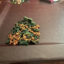 Plastic Army Men Lot Of 205pc