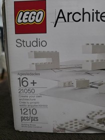 LEGO Architecture Studio 21050 &ndash; Retired Set &ndash; 1210pcs 