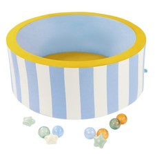 B. Toys WonderFill Foam Ball Pit with 200 Balls  Toddler Play  Sensory Fun 12 m