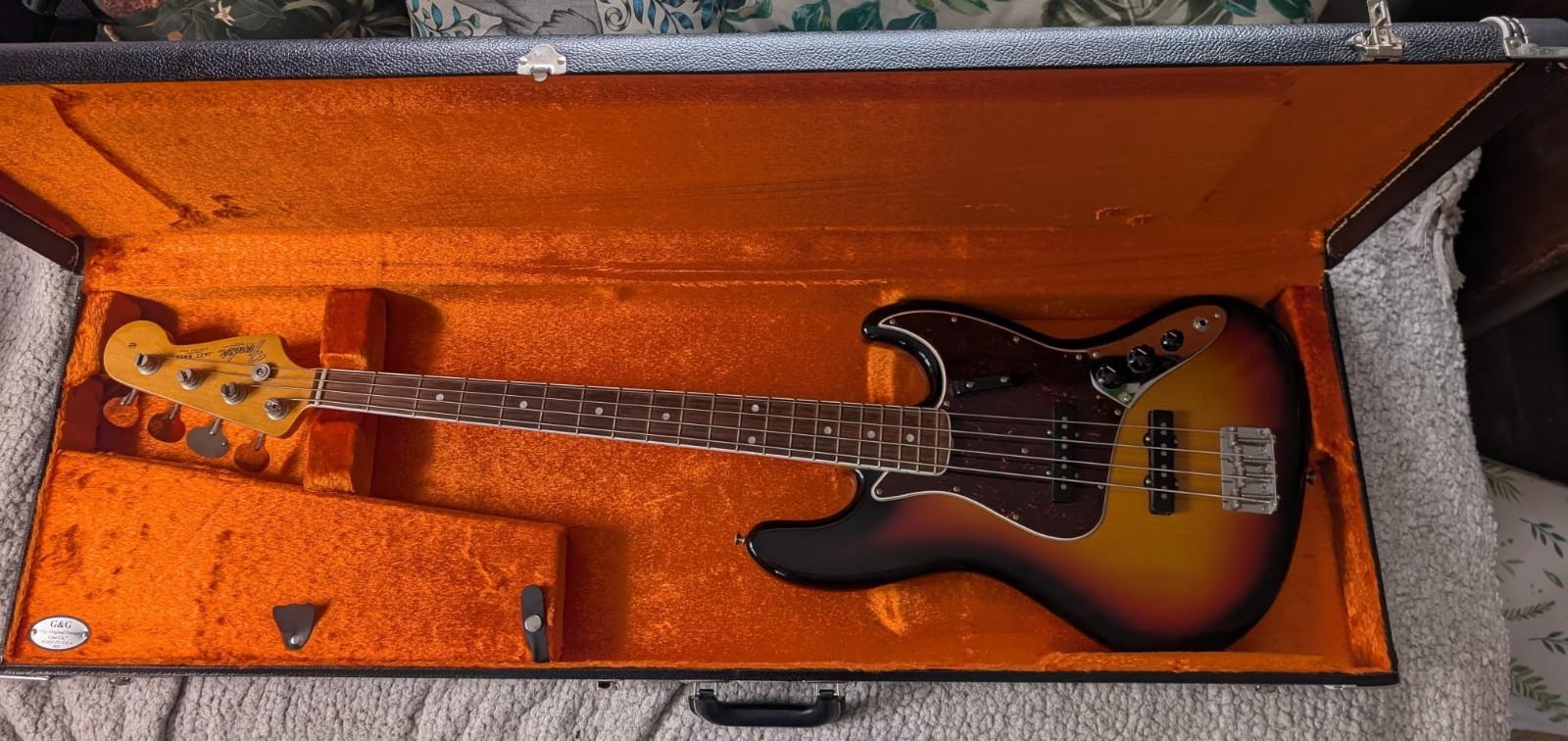 Fender American Vintage II 1966 Jazz Bass Guitar