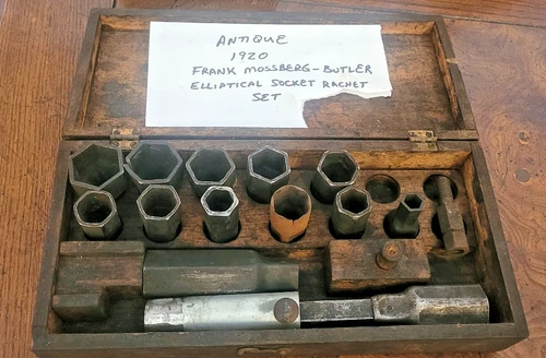 Antique 1920's Frank Mossberg Butler elliptical socket rachet set in box