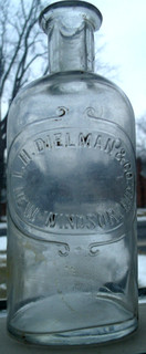 L. H. DIELMAN CO. NEW WINDSOR MD EARLY 1900`s CORK TOP 5" MEDICINE BOTTLE