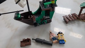 LEGO SpongeBob SquarePants: The Flying Dutchman (3817)