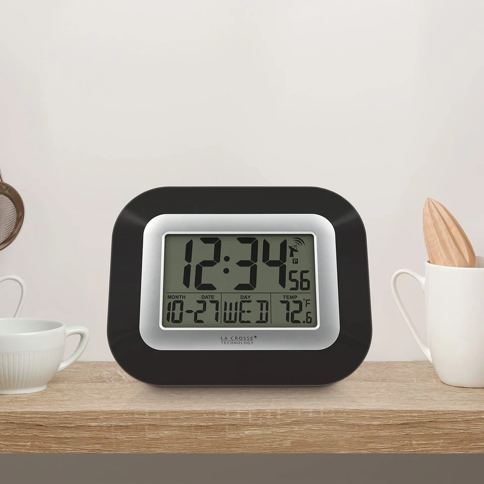 La Crosse Technology Atomic Wall7.2-inch H x 8.95-inch W x 1.2-inch D WT-8005U-B - Image 3 of 4