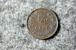 1884 - NETHERLANDS 1/2 CENT!!  #J07111