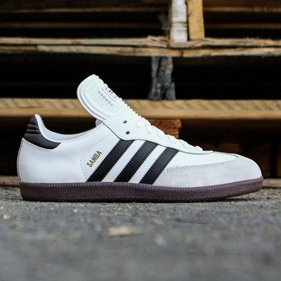 samba classic white