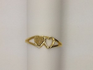gold heart ring design