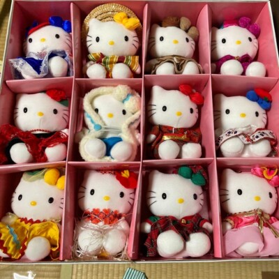 Hello Kitty サンリオ 2000ドール ぬいぐるみ World Hello kitty Sanrio Plush 12 Countries Set Vintage 2000 Toy