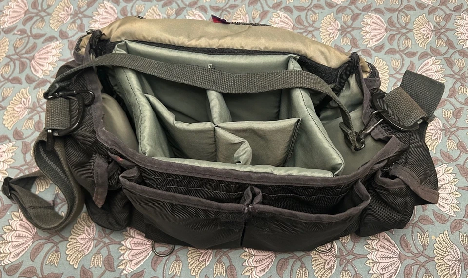 Bolso de hombro para cámara Domke F-2 NEGRO - lona de algodón resistente al agua con inserto Foto 4 de 4