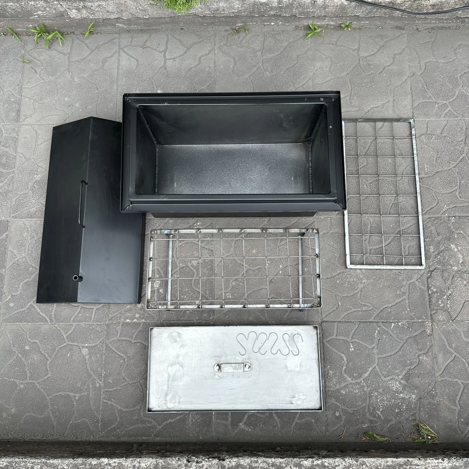 Isida 39L Hot Smoker with Water Seal