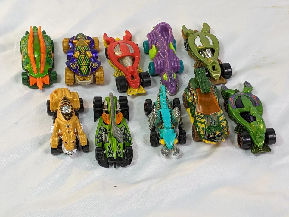 Hot Wheels Street Beasts Snake Cars Lot Of 10 Green/Purple Reptile Diecast 1:64 - Image 3 of 4