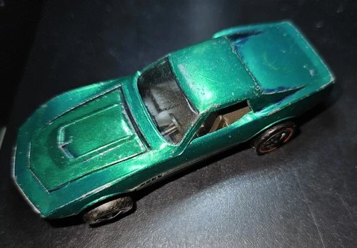 Vintage Hot Wheels Redline 1968 Green Custom Corvette Metal button