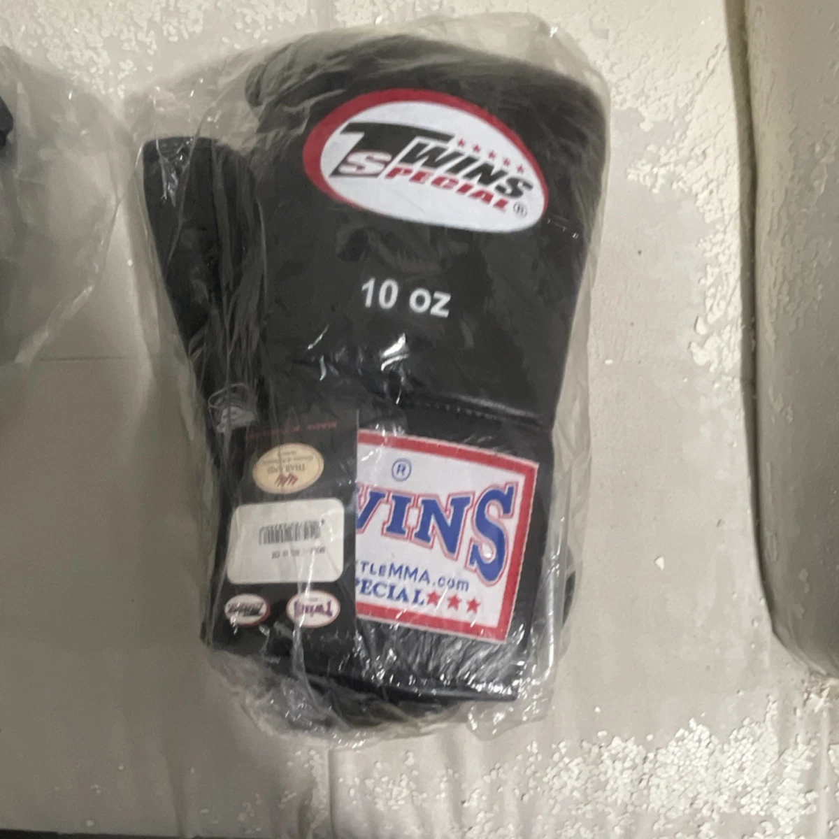 Twins 10 oz. Weight Boxing Gloves for sale | eBay