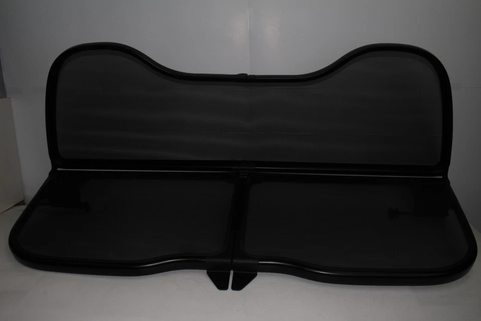 2007 Volkswagen Beetle protetor solar/para-brisa conversível com estojo, nunca usado - Imagem 2 de 4