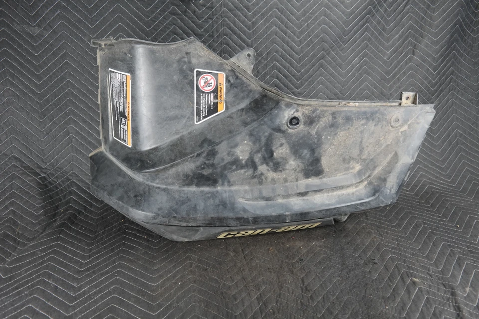 Can-Am Outlander 1000 XMR 13 Fender left Rear SB19 - Image 2 of 4