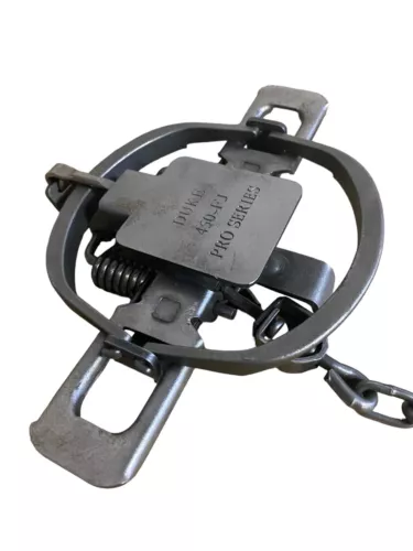 3 of DUKE 450 Off-Set Traps ~ 4.5" Jaw Spread ~ Raccoon, Coyote, Fox Trapping