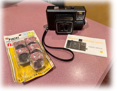 Vtg Minolta Autopak 600-X Camera w Manual and 5 Flash Cubes 126 Film | eBay