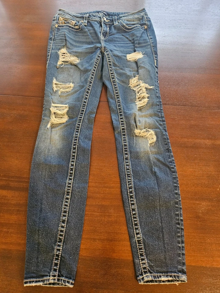 Vigoss Jeans Womens 6 x 32 Skinny Heritage Fit Distress Medium Wash Blue - Image 2 of 4