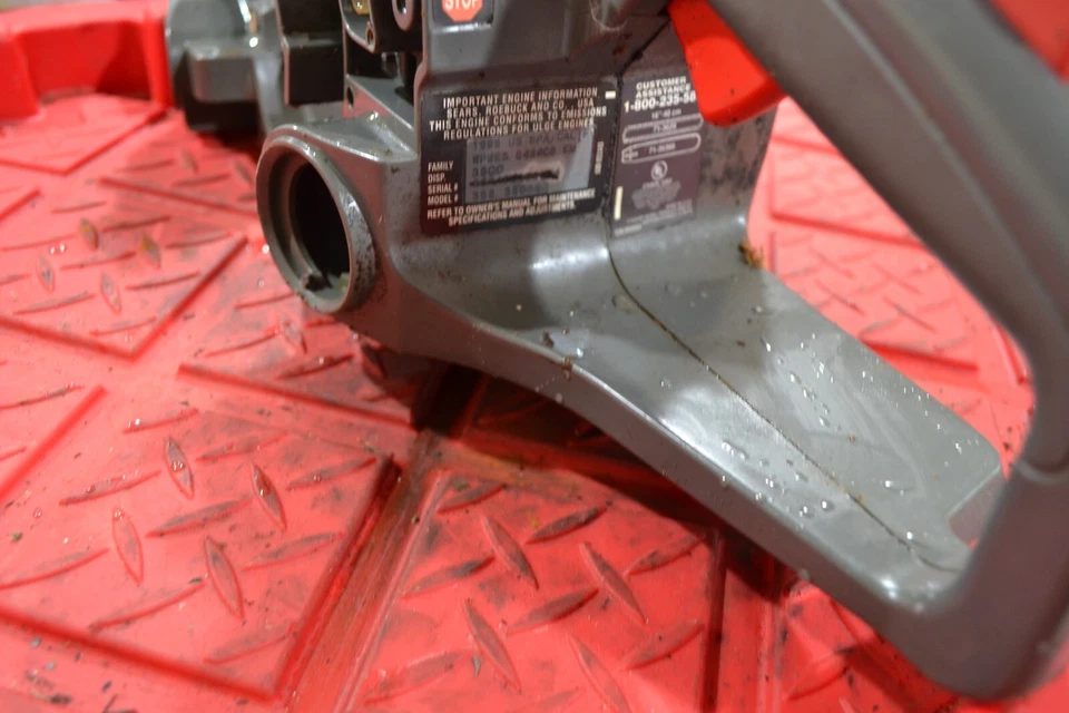 Motosserra Craftsman 358.35050 36cc chassi/alça de gatilho fabricante de equipamento original - Imagem 3 de 4