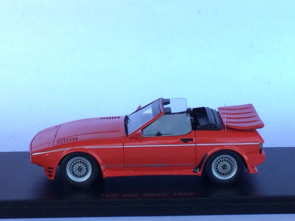 Spark 1:43 TVR 450 SEAC 1986 Red Art. Nr: S0238 - Immagine 2 di 4