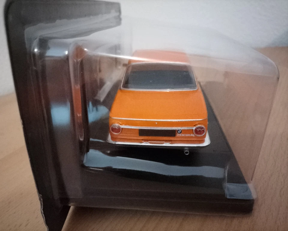 BMW 2002 tii, 1971, HACHETTE/LEO-MODELS, 1:24, ORANGE, OVP, UNGEÖFFNET, NEU. - Bild 3 von 4