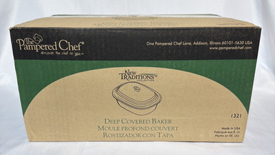 Pampered Chef New Traditions Deep Covered Baker #1321 Stoneware w/ Lid NIB