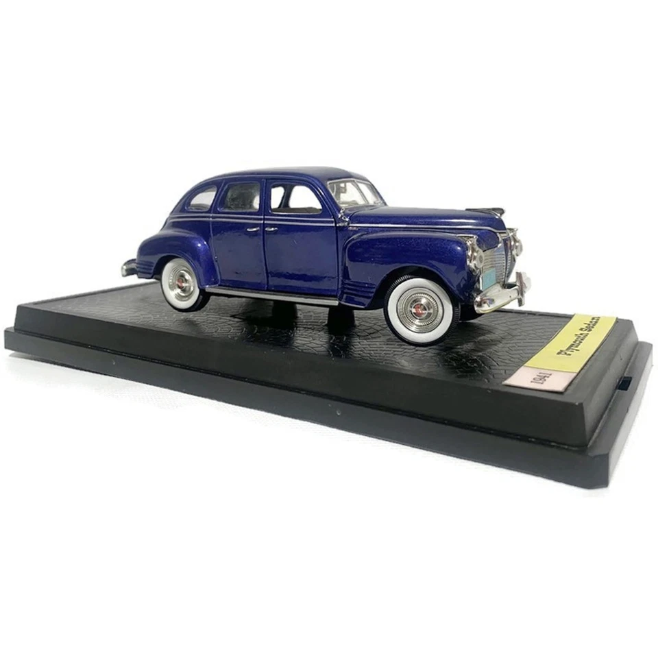 1941 Plymouth Sedan Blue 1:32 Scale Signature Models Diecast - Image 2 of 4