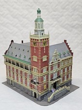 KIBRI 8381 H0 RATHAUS LEER ferrig gebaut VINT...